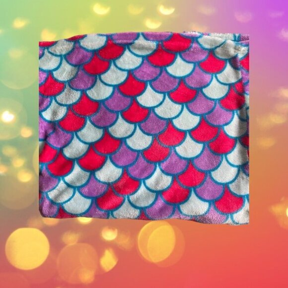 Mermaid Design Tail Blanket - Picture 3 of 6